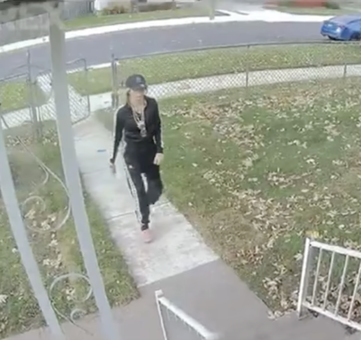 Windsor Police seek help identifying porch pirate thief